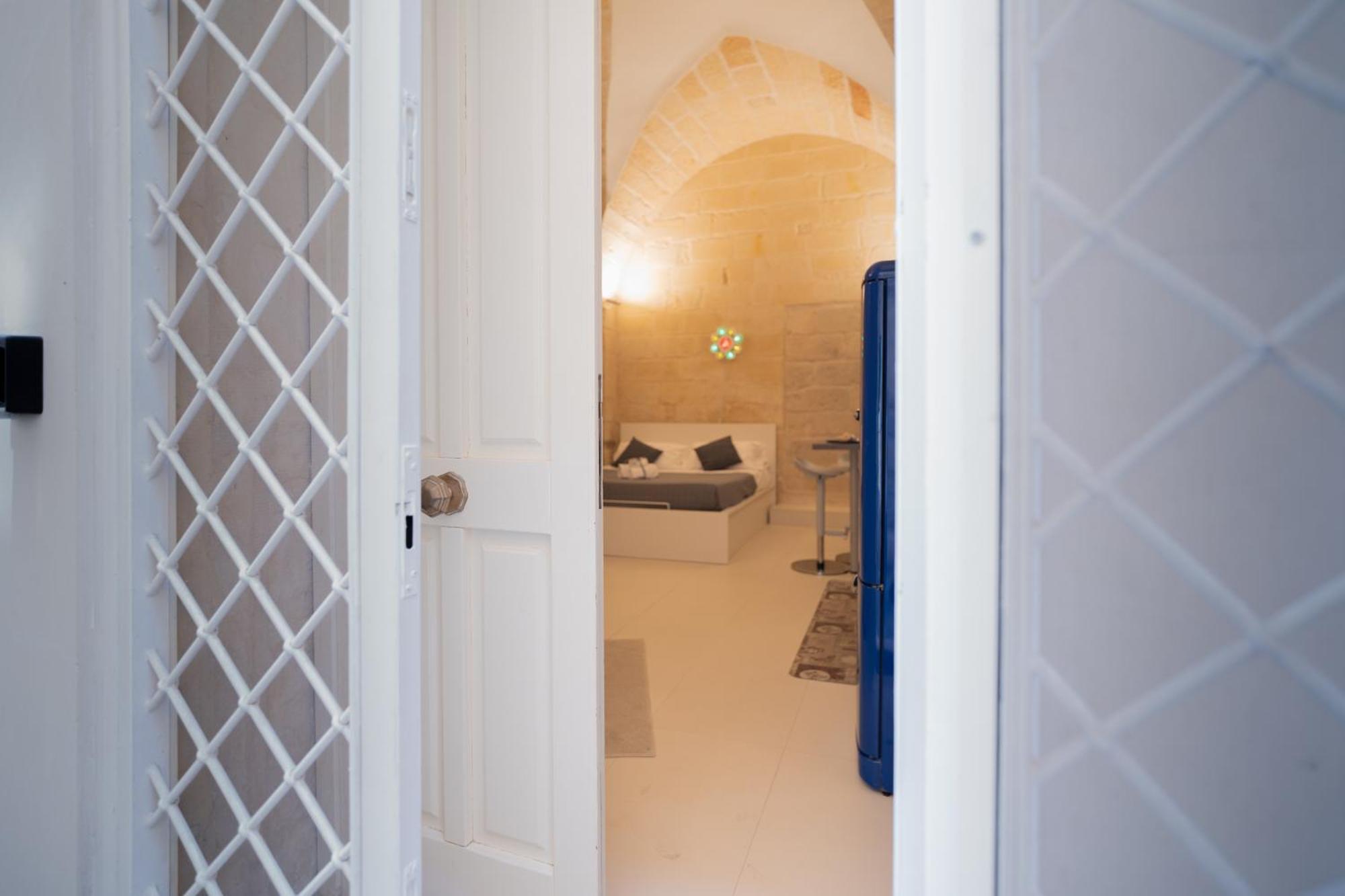 Essential Suite By Dimora Barocca เลชเช ภายนอก รูปภาพ